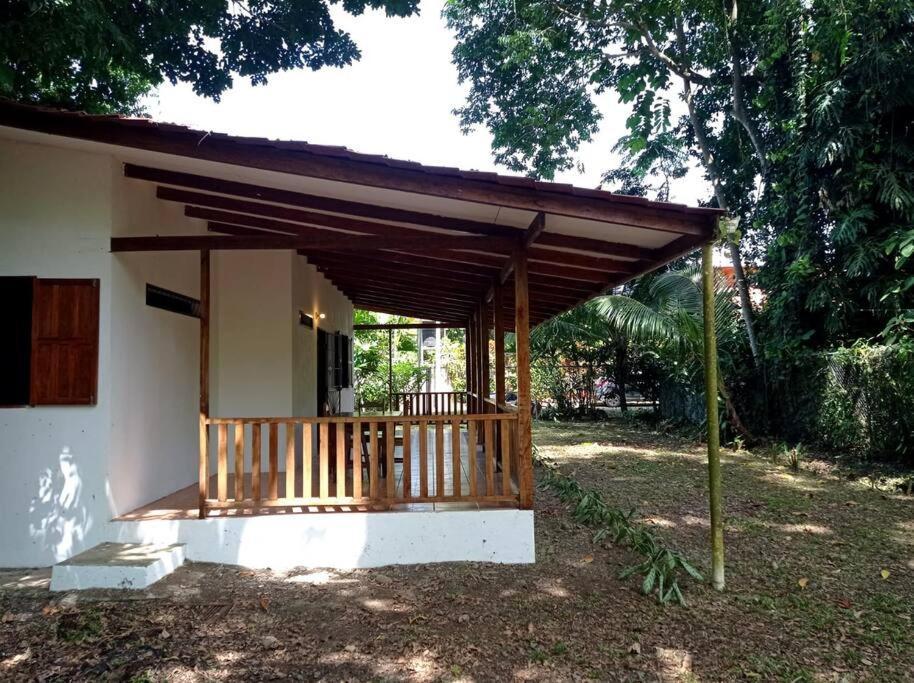 Green Papaya Villa Puerto Viejo de Talamanca ภายนอก รูปภาพ